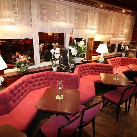 招待所 摩德纳酒店 3*